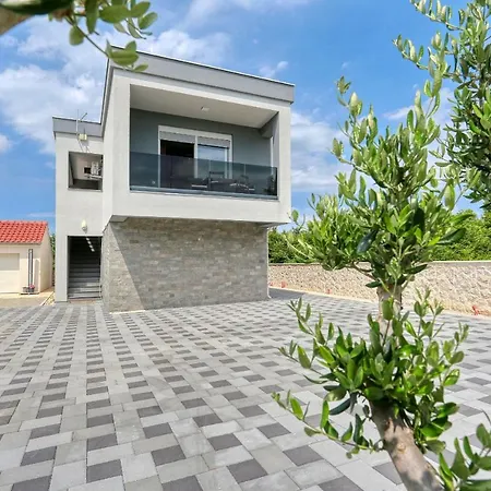 Laguna Appartement *