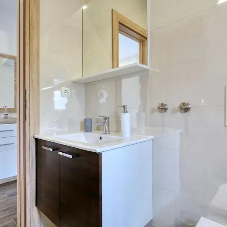 Laguna Appartement *