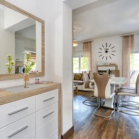 Appartement Laguna Nin