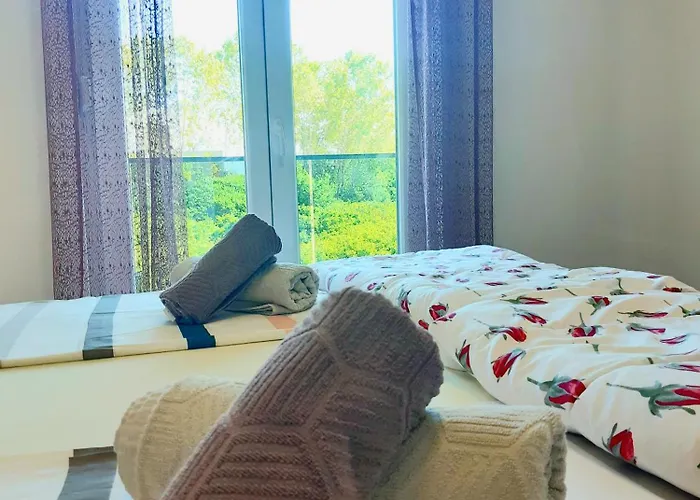 Laguna Apartment *